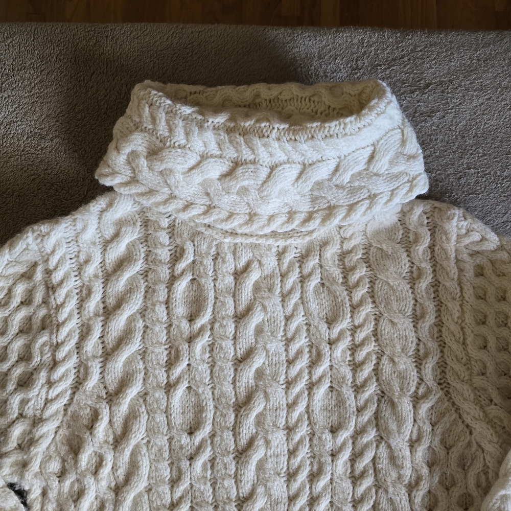 Aran Crafts Ireland Merino Wool Cable Knit Turtleneck Sweater Size Small - Picture 6 of 14